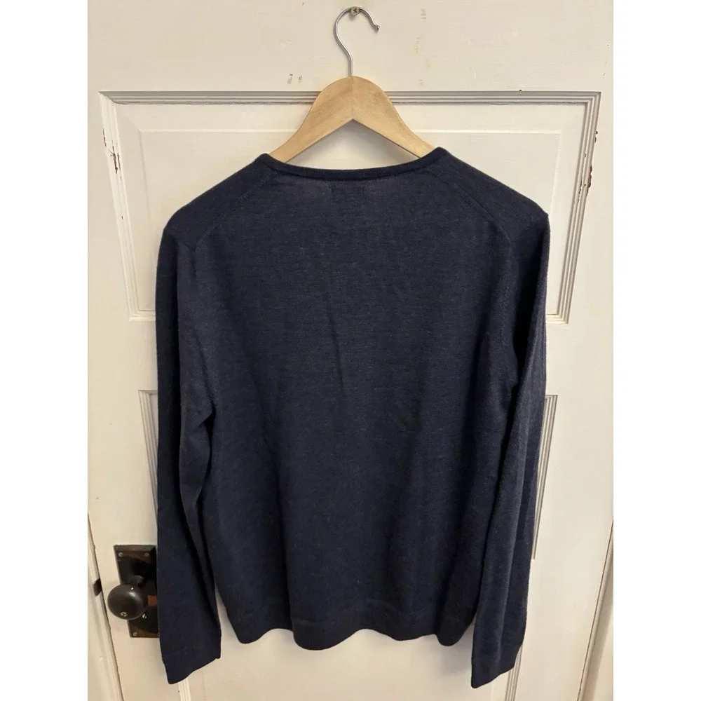 John W Nordstrom JWN Men's Navy V-Neck Sweater 100% Italian Merino Wool Size M